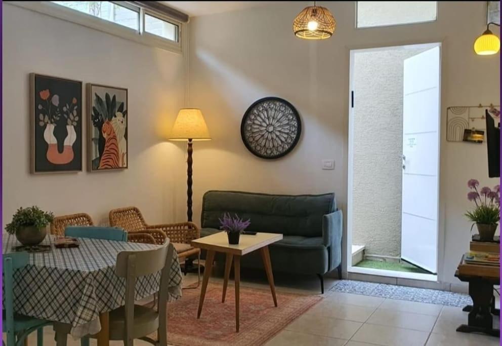 Ferienwohnung נקודת חן Shadmot Devora Exterior foto