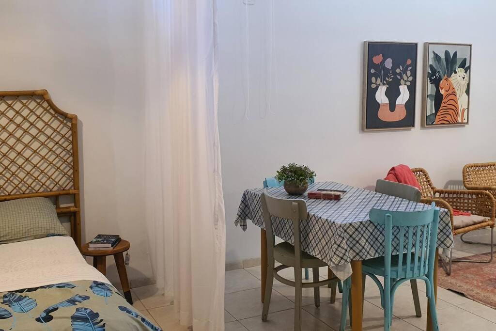 Ferienwohnung נקודת חן Shadmot Devora Exterior foto