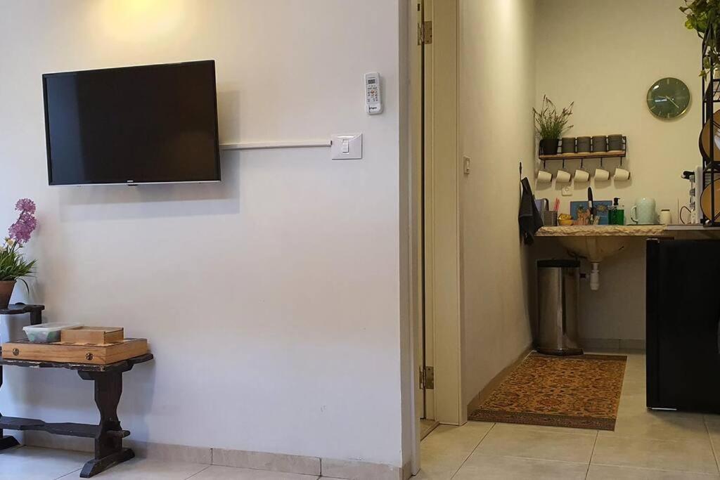 Ferienwohnung נקודת חן Shadmot Devora Exterior foto